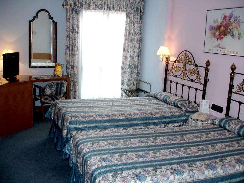 Hotel Rey Sancho Palencia Chambre photo