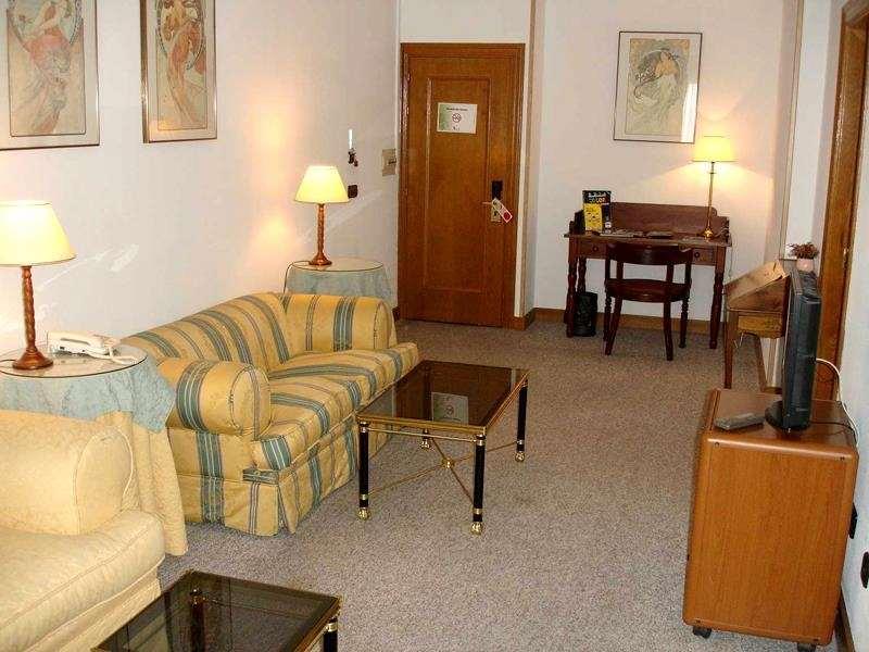 Hotel Rey Sancho Palencia Chambre photo